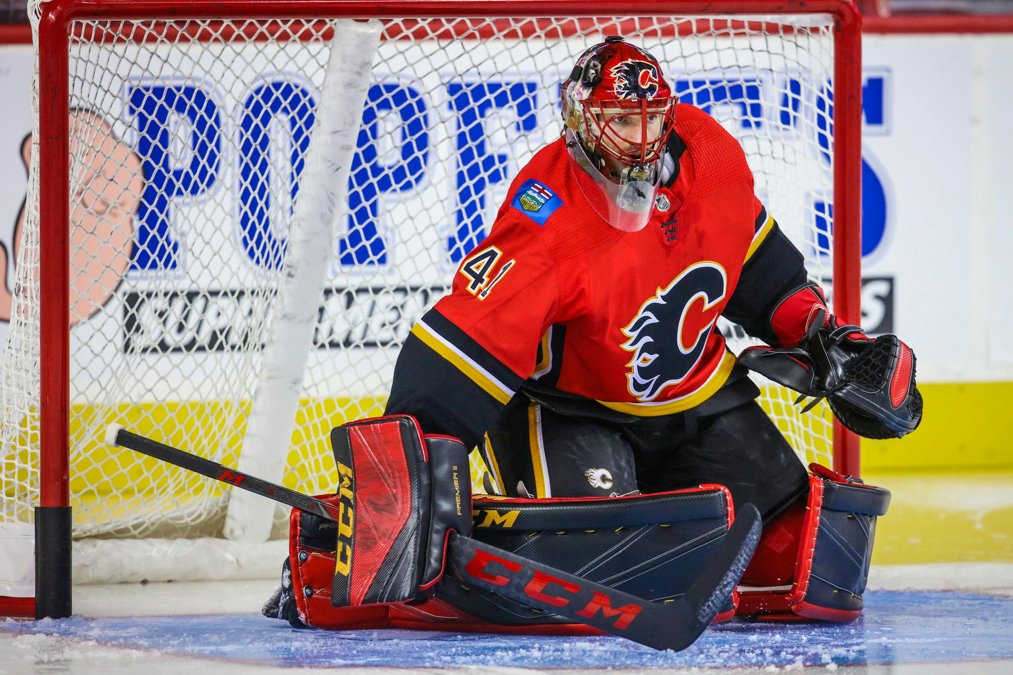 Goalie Mike Smith impressing Calgary Flames early on