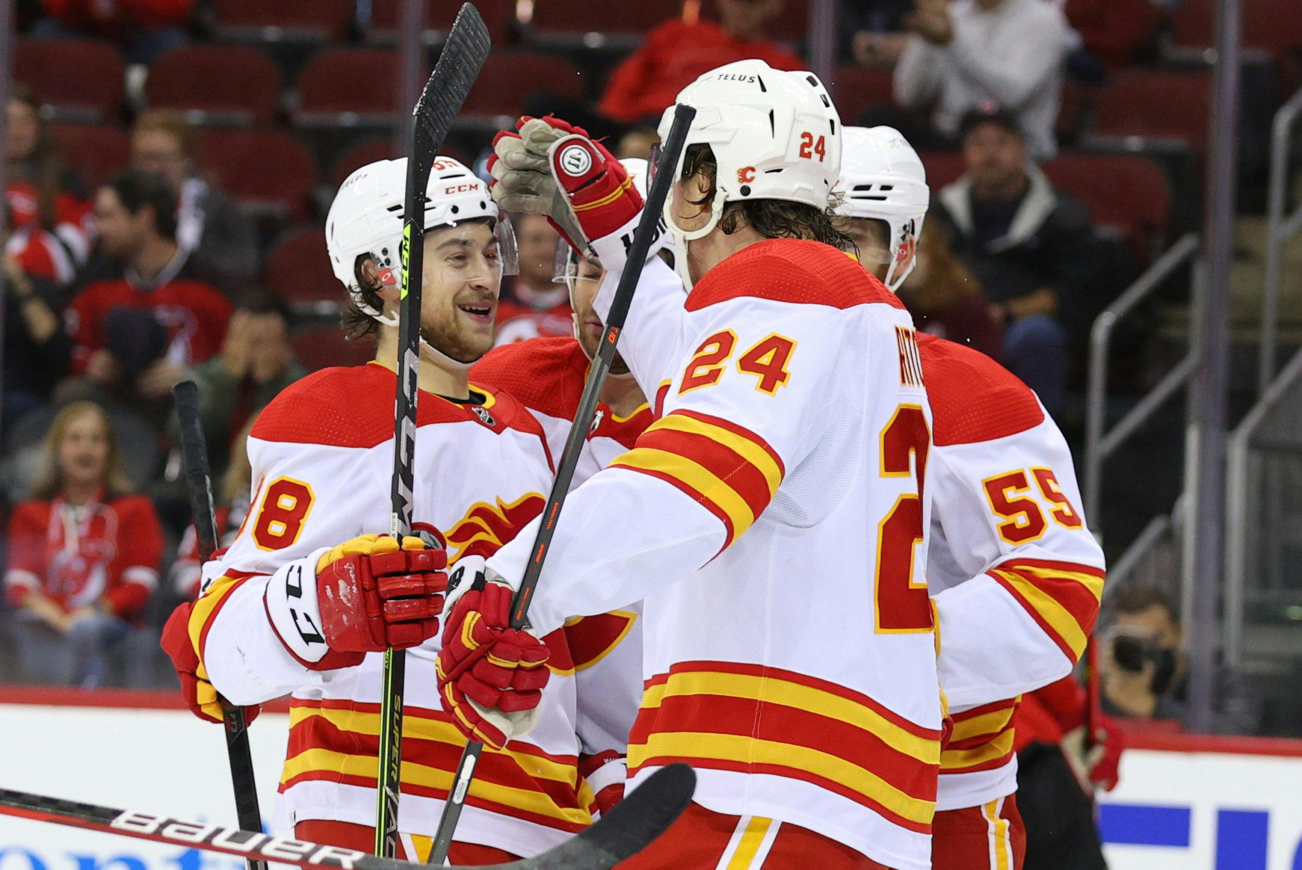Mangiapane, Lindholm and Flames stay hot in win over Devils