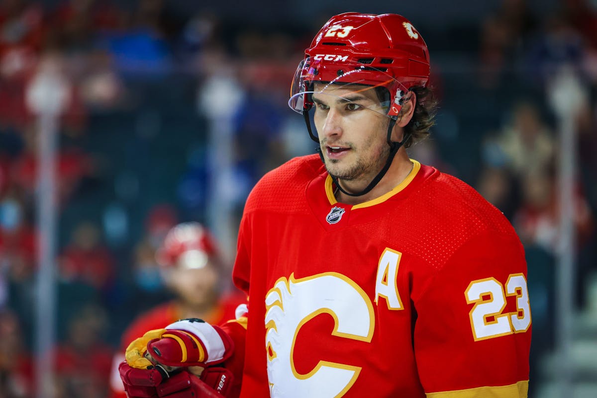 Six trade destinations to watch for Montreal Canadiens' Sean Monahan -  Daily Faceoff
