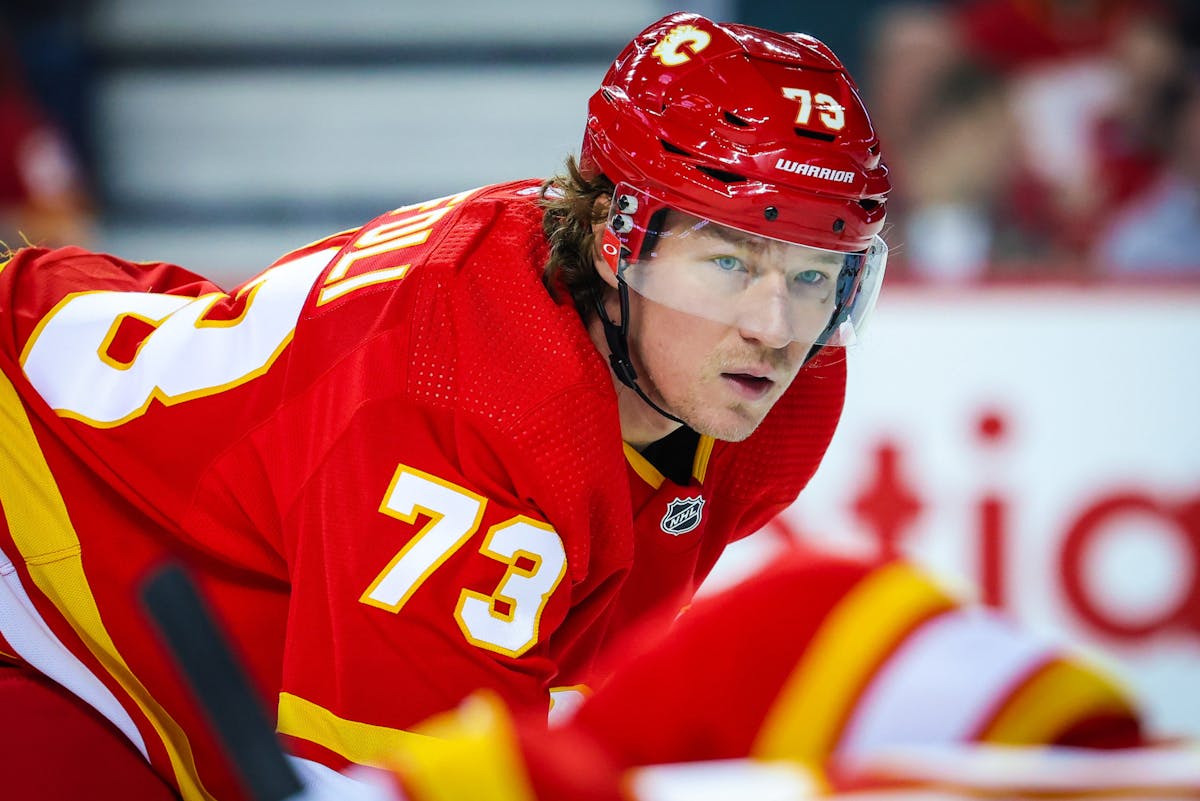 Calgary flames tyler toffoli hi-res stock photography and images - Alamy