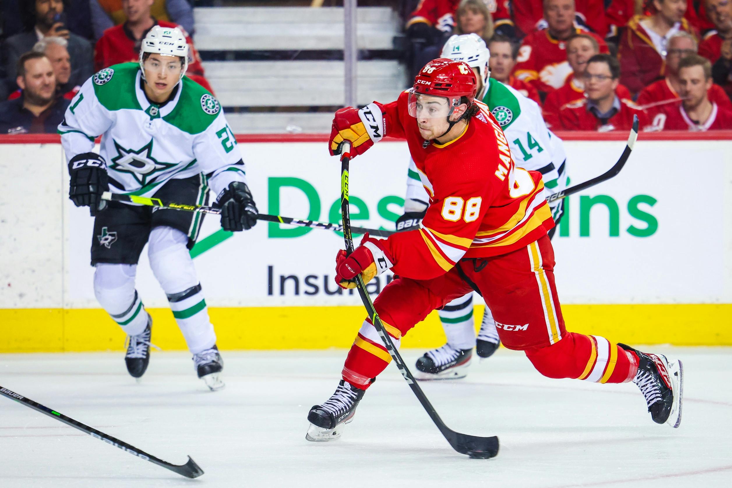 Calgary Flames Effort to Sign Mangiapane Coming Down to Wire