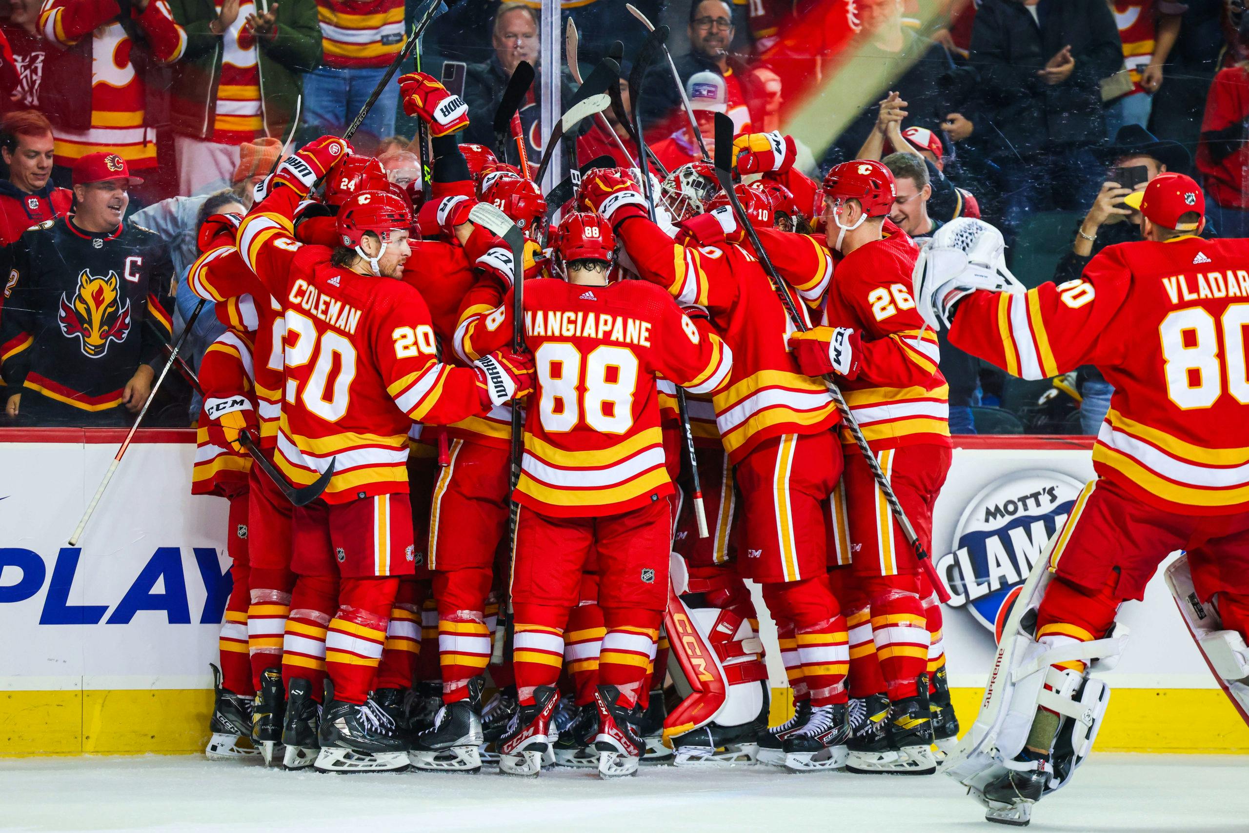 Red Wings beat Flames 4-2, ending 3-game winless stretch