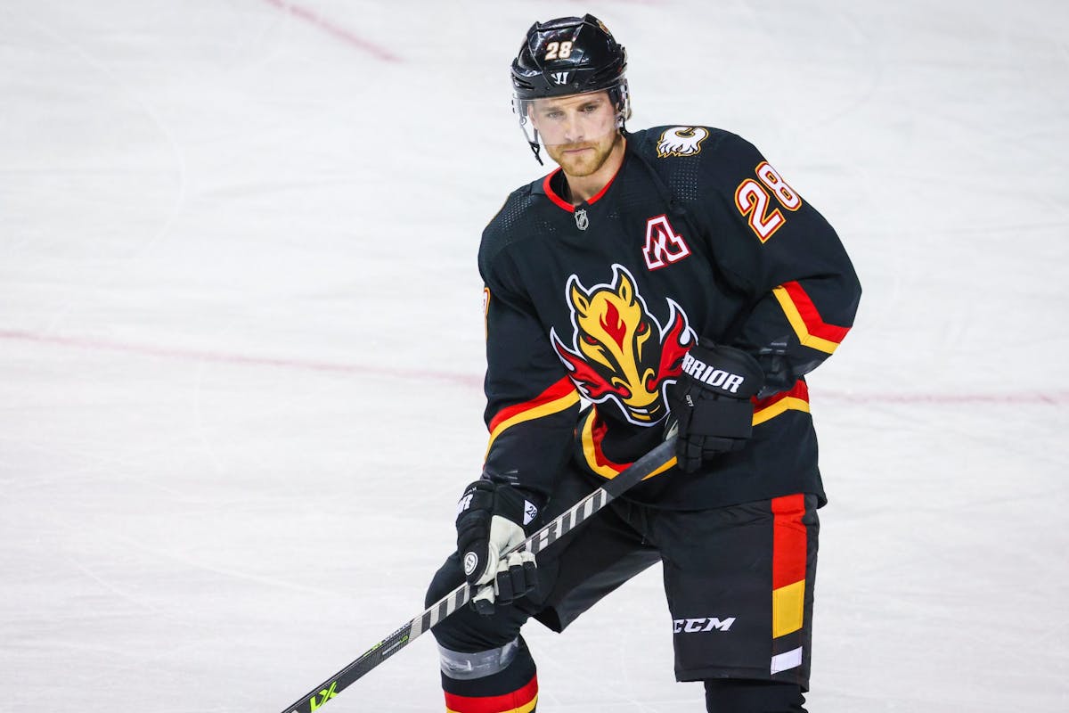 Seravalli: 'Money not an issue' in Calgary Flames' pursuit of Elias Lindholm  - FlamesNation