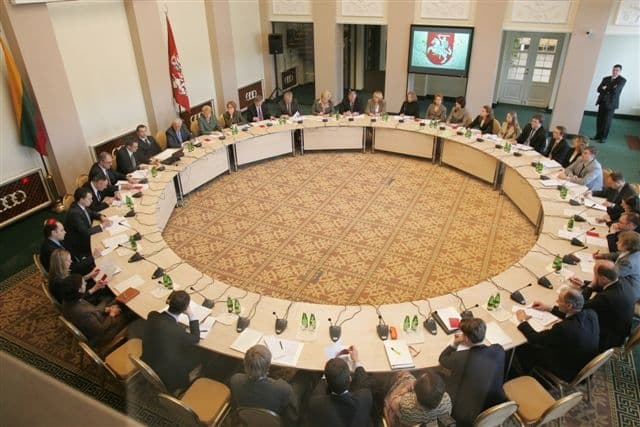 Grybauskaite_roundTable_020407b_full