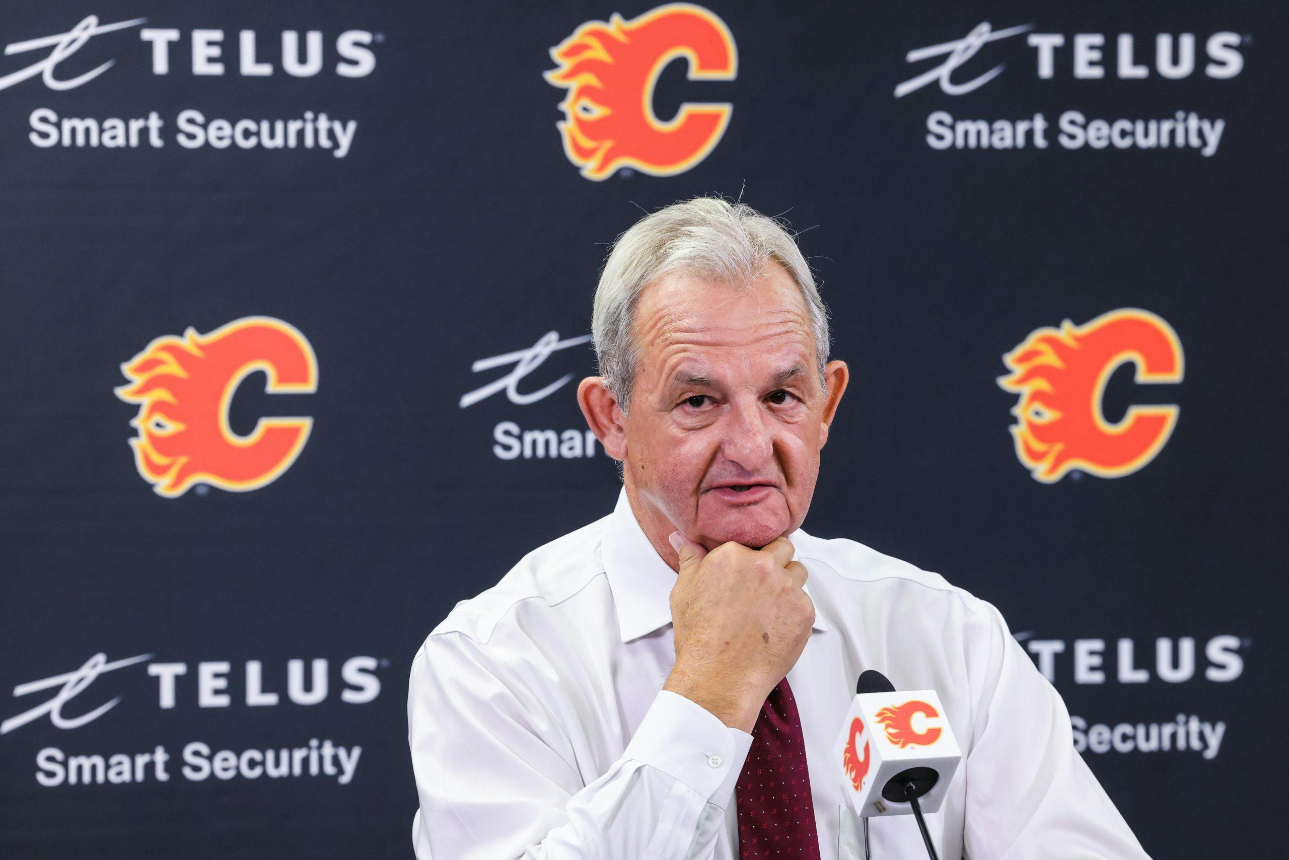 Flames coach Darryl Sutter doesn't plan on naming a captain